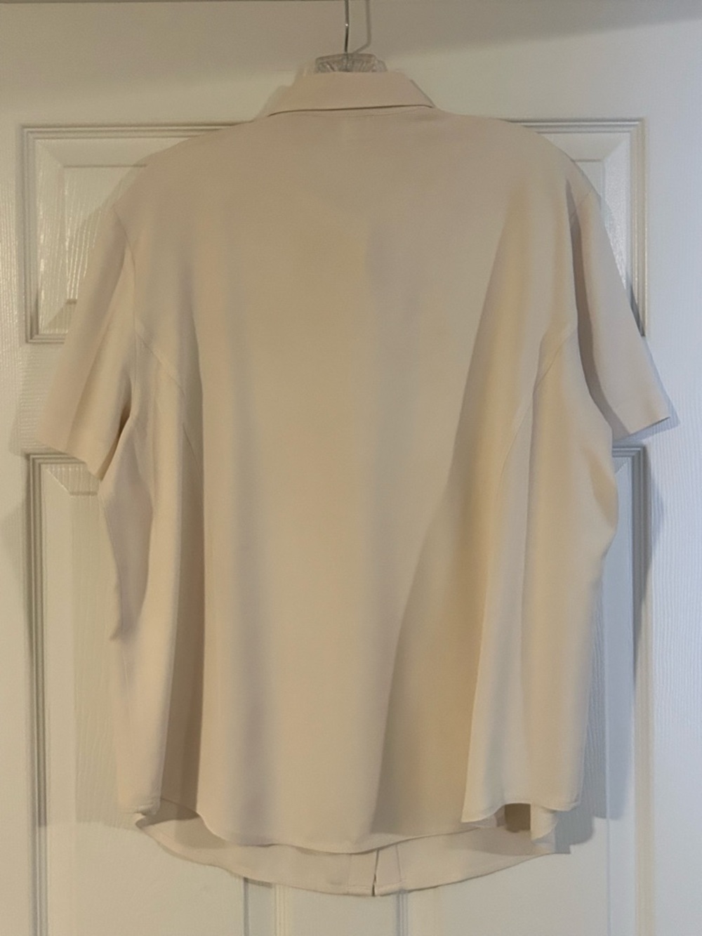 Norm Thompson Vintage Cream Silk Short Sleeve Button Up Blouse - Picture 3 of 5